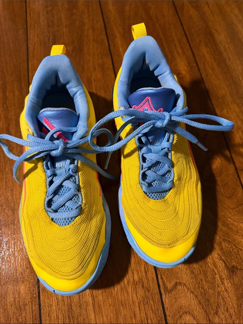 Nike Kids Yellow & Light Blue Athletic Sneakers with Pink Accent